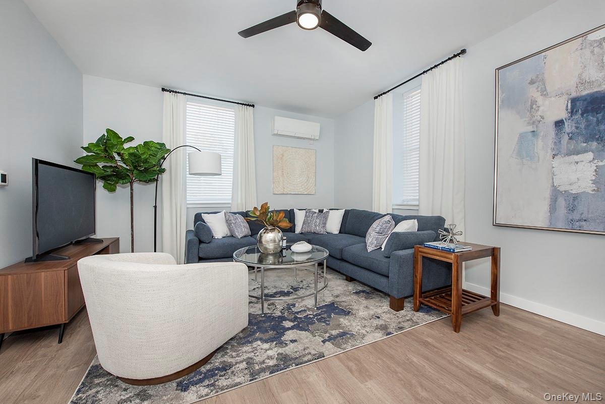 300 Carleton Avenue # 5207, Central Islip, NY 11722