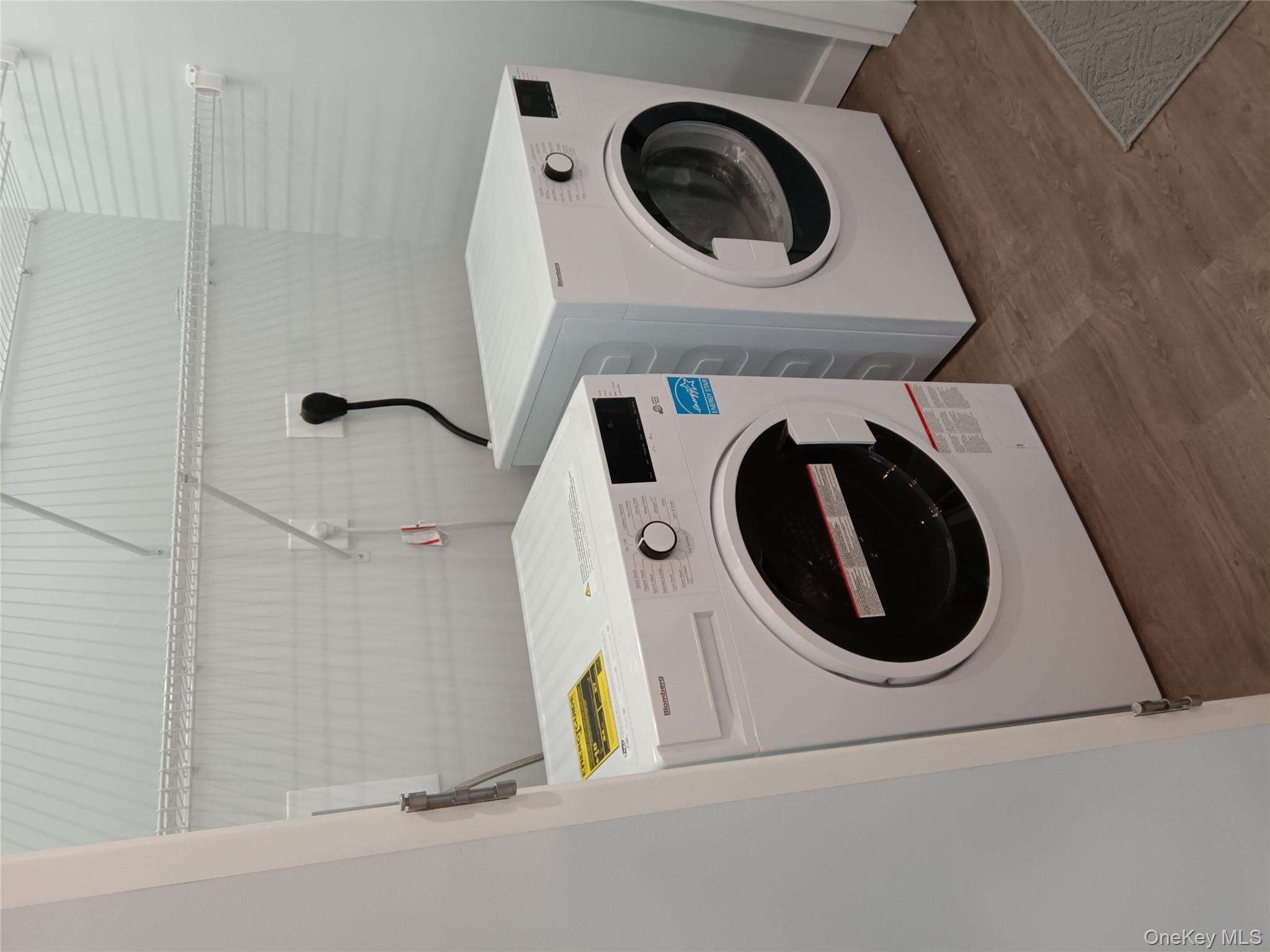 300 Carleton Avenue # 5207, Central Islip, NY 11722