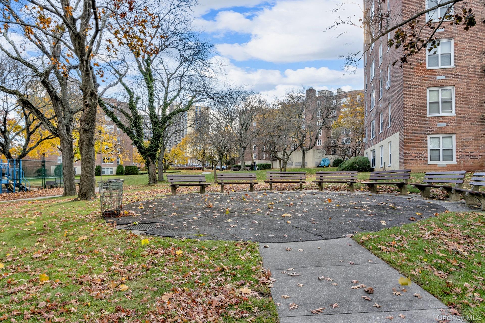 211-40 18th Avenue # 6C, Bayside, NY 11360