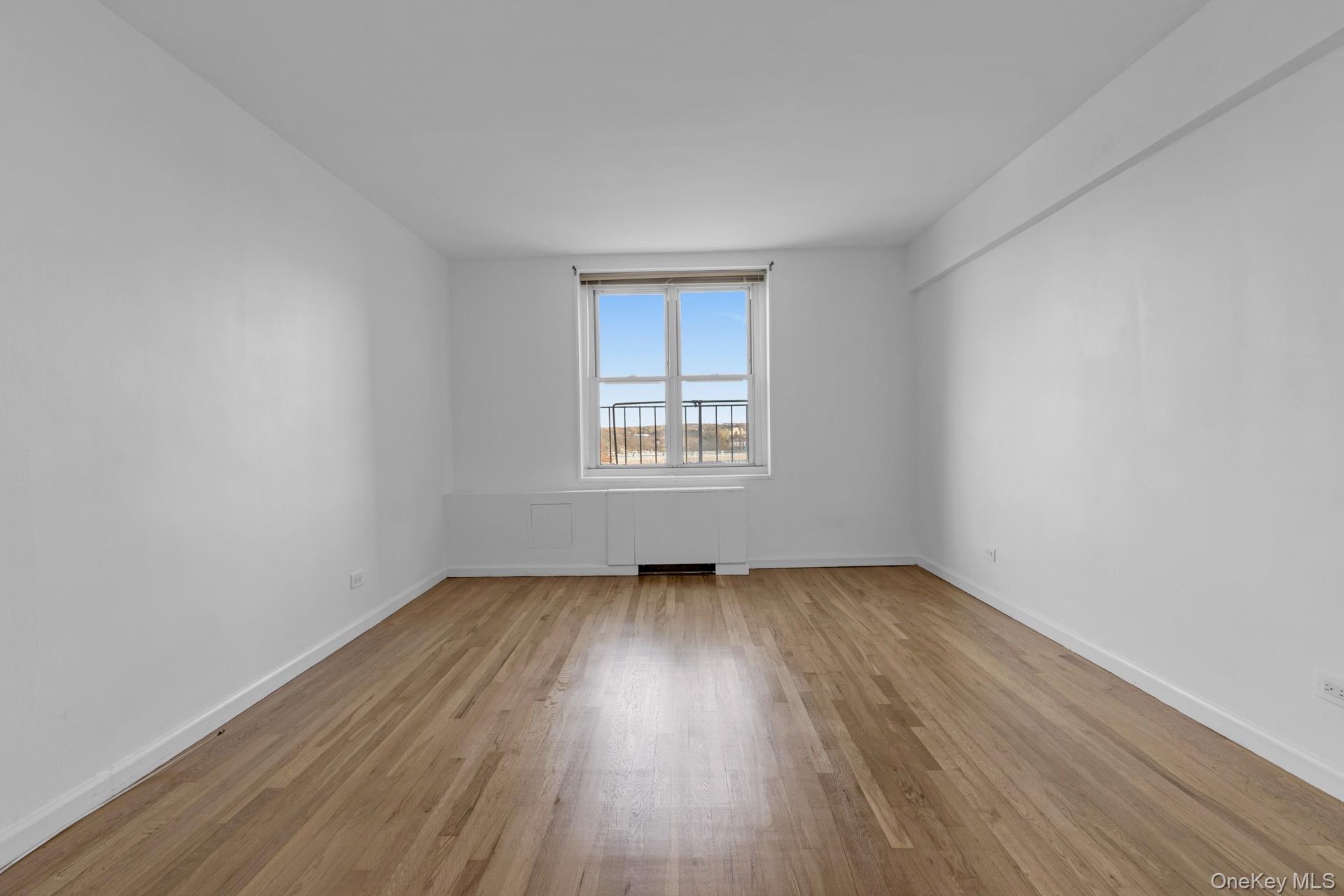 211-40 18th Avenue # 6C, Bayside, NY 11360