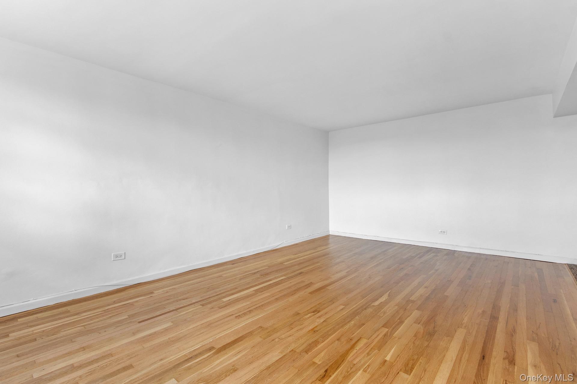 211-40 18th Avenue # 6C, Bayside, NY 11360