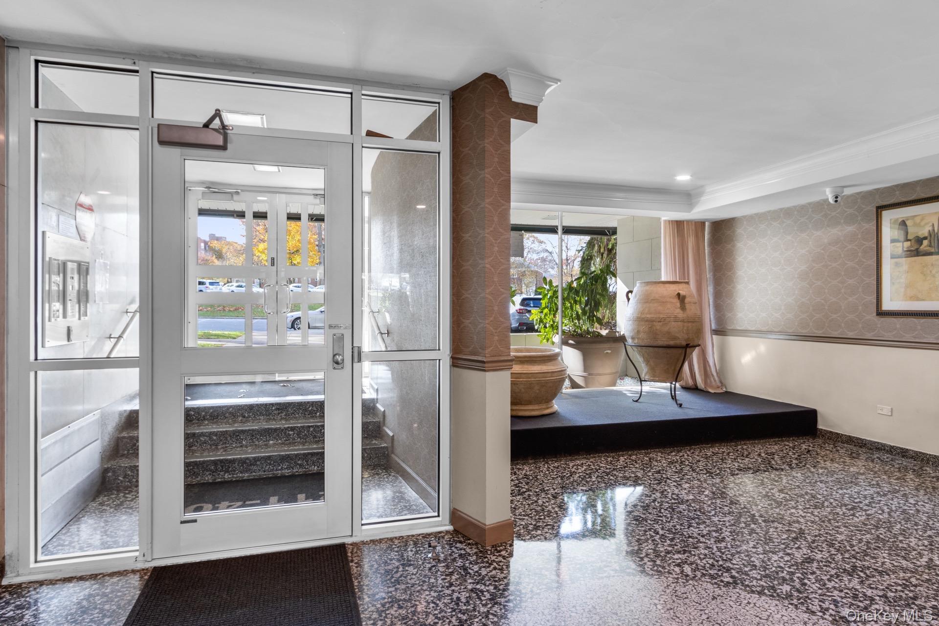 211-40 18th Avenue # 6C, Bayside, NY 11360