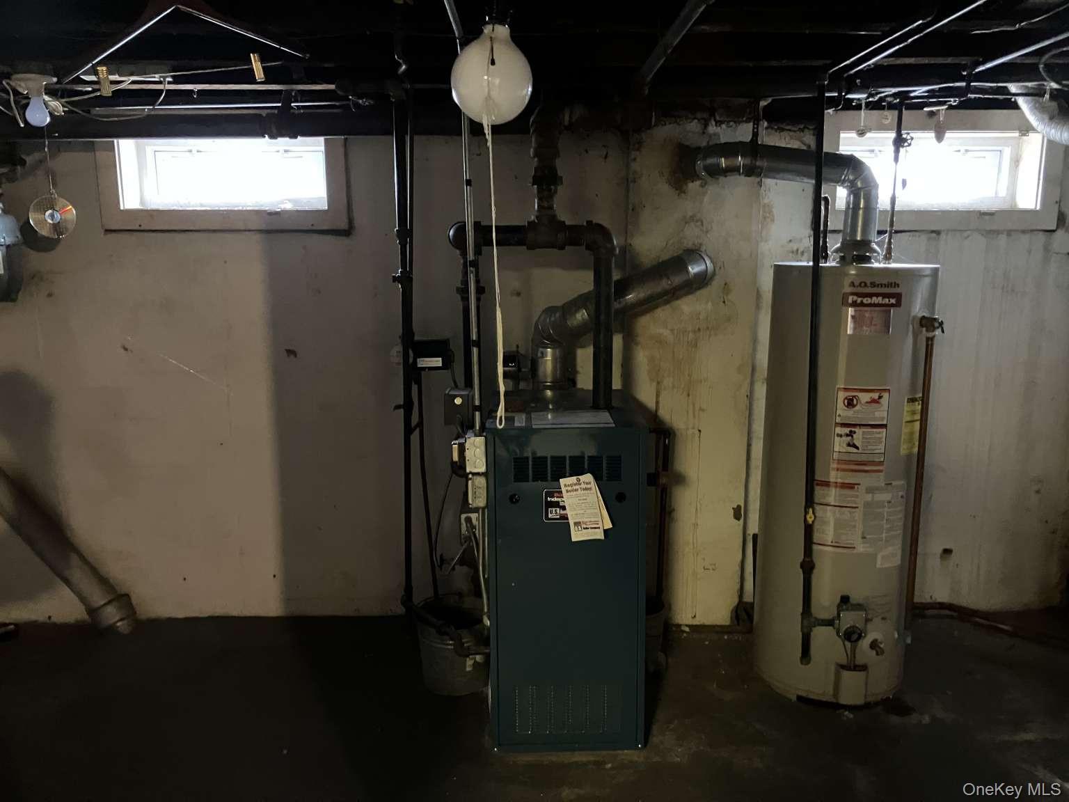 121 Campbell Avenue, Williston Park, NY 11596