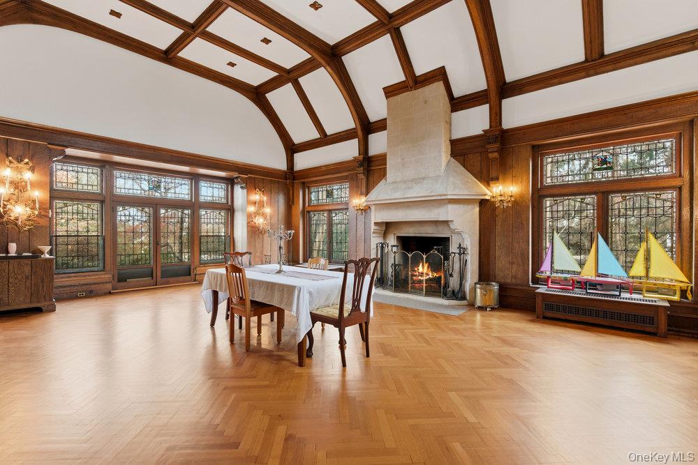 5 Cedar Lane, Glen Cove, NY 11542