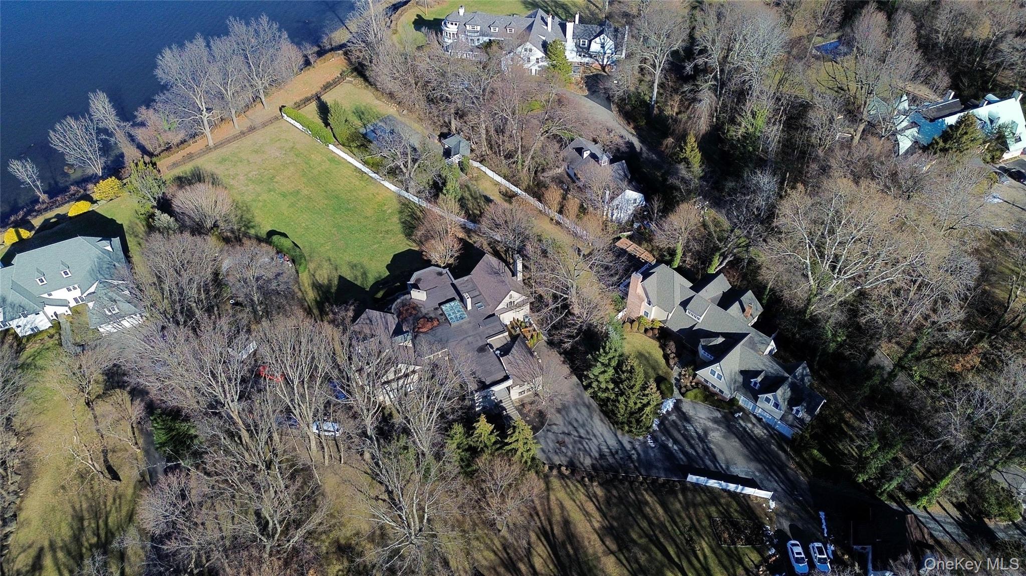 5 Cedar Lane, Glen Cove, NY 11542