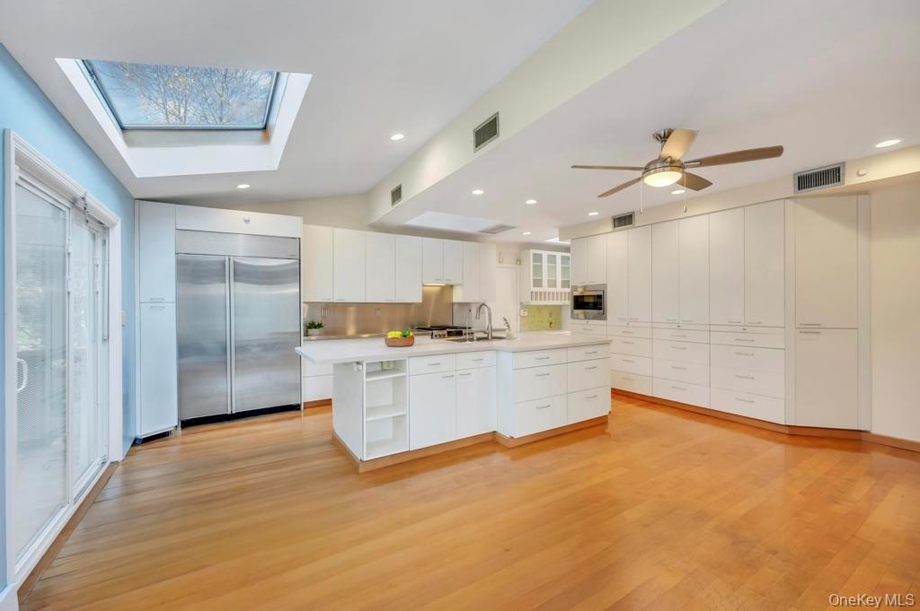 9 Sycamore Drive, Great Neck, NY 11021