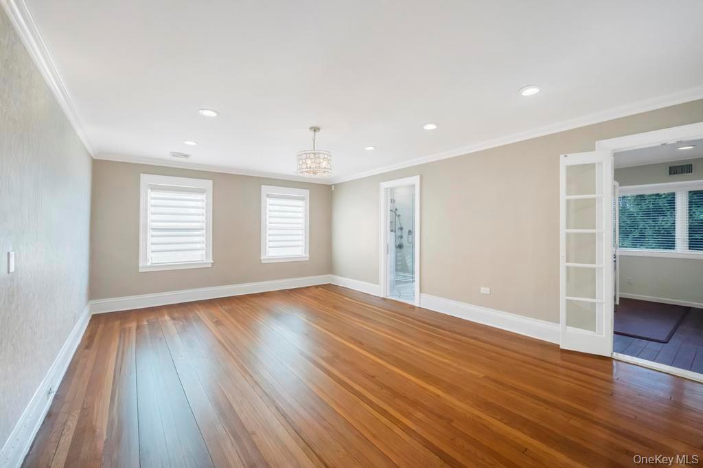 9 Sycamore Drive, Great Neck, NY 11021