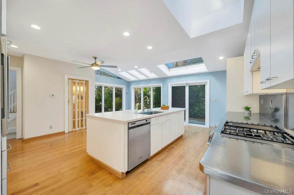 9 Sycamore Drive, Great Neck, NY 11021