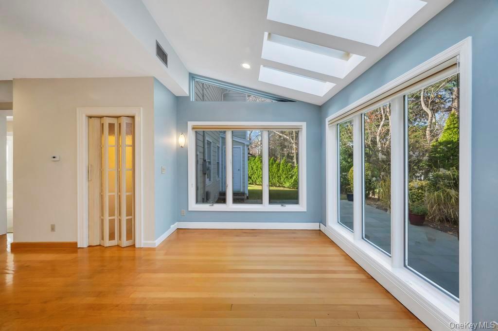 9 Sycamore Drive, Great Neck, NY 11021