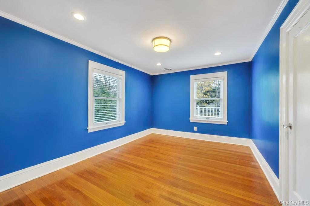 9 Sycamore Drive, Great Neck, NY 11021