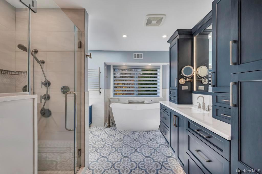 9 Sycamore Drive, Great Neck, NY 11021