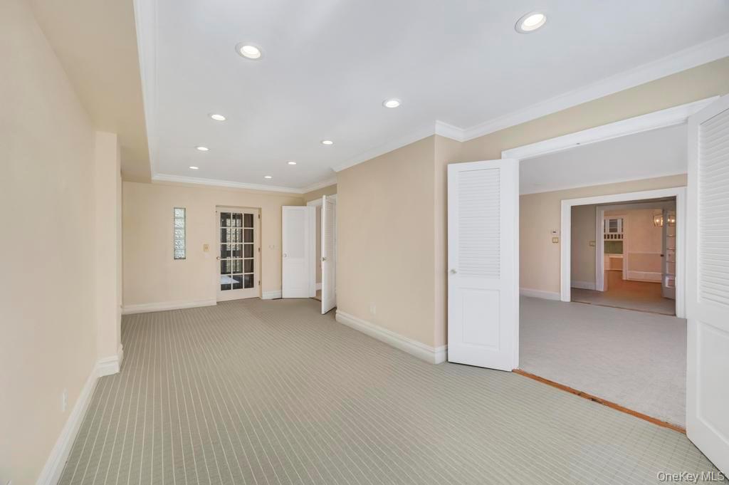 9 Sycamore Drive, Great Neck, NY 11021