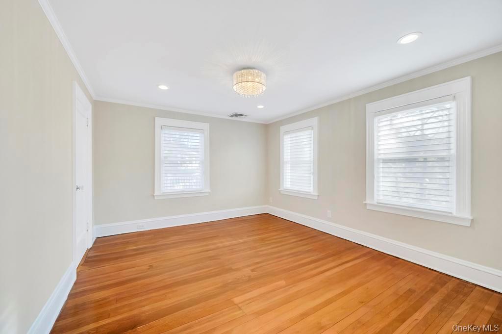 9 Sycamore Drive, Great Neck, NY 11021