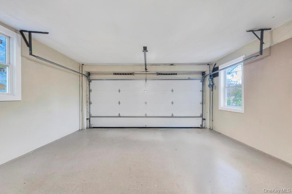 9 Sycamore Drive, Great Neck, NY 11021