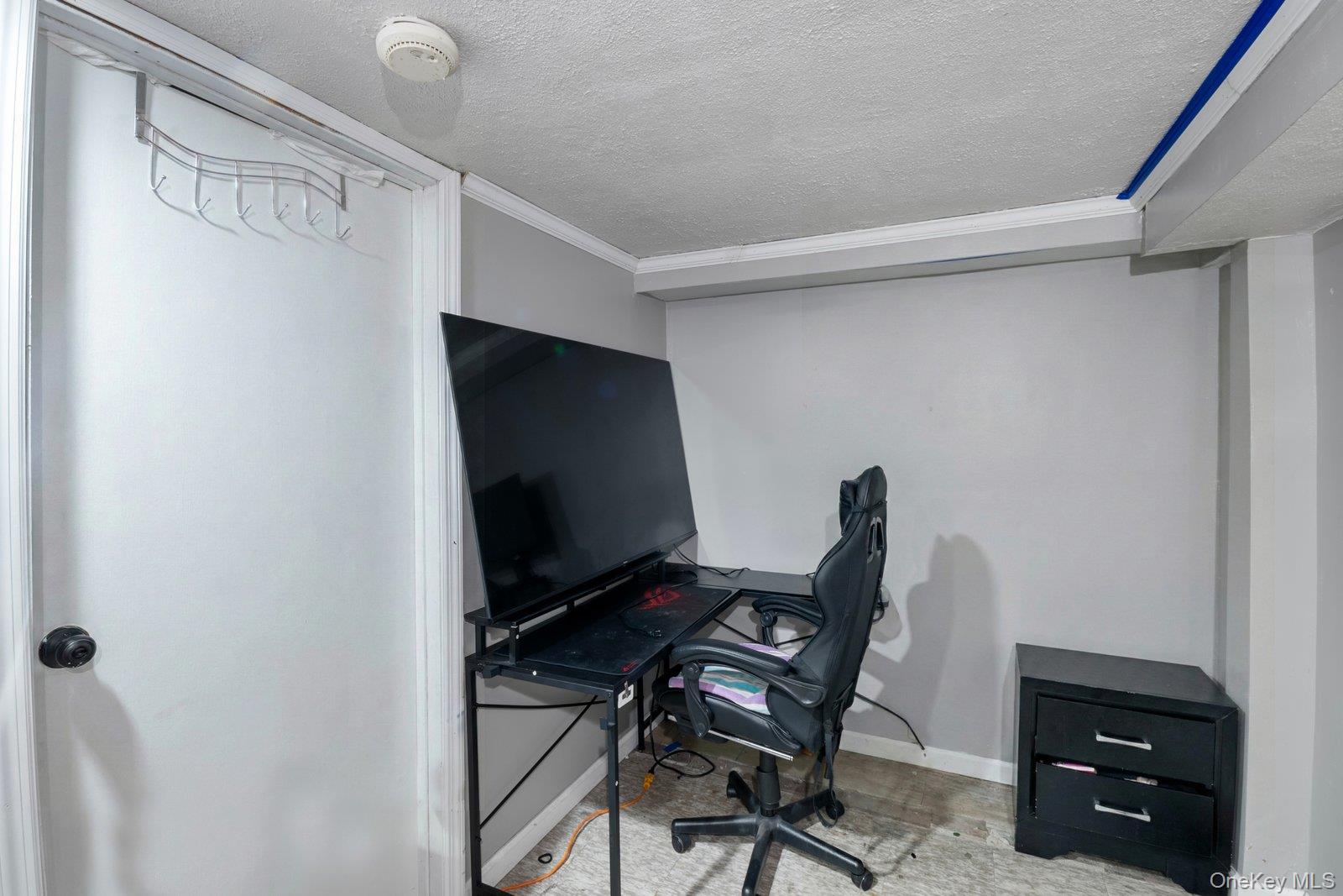 250 Spur Drive S, Bay Shore, NY 11706