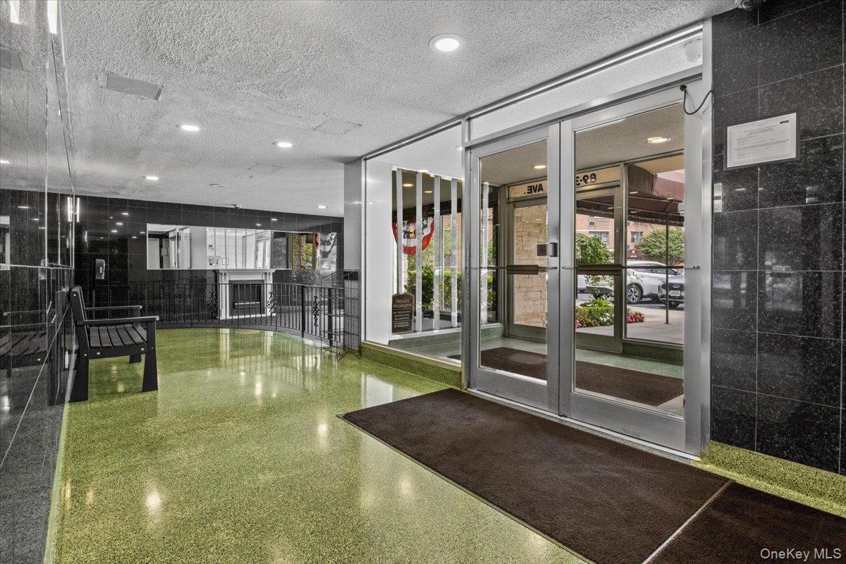 8935 155th Ave # 3M, Howard Beach, NY 11414