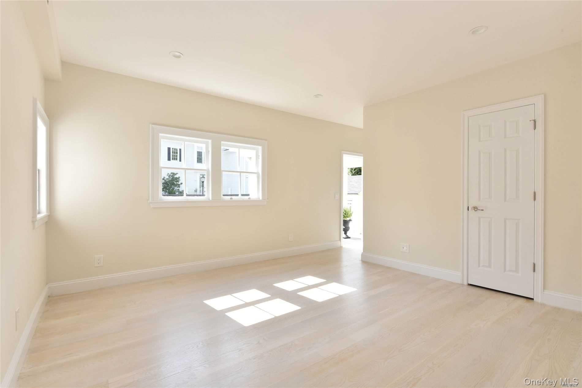 1415 Old Northern Boulevard # 1S, Roslyn, NY 11576