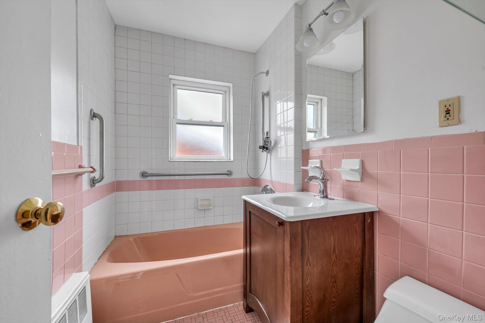 643 Pelham Road # 6D, New Rochelle, NY 10805