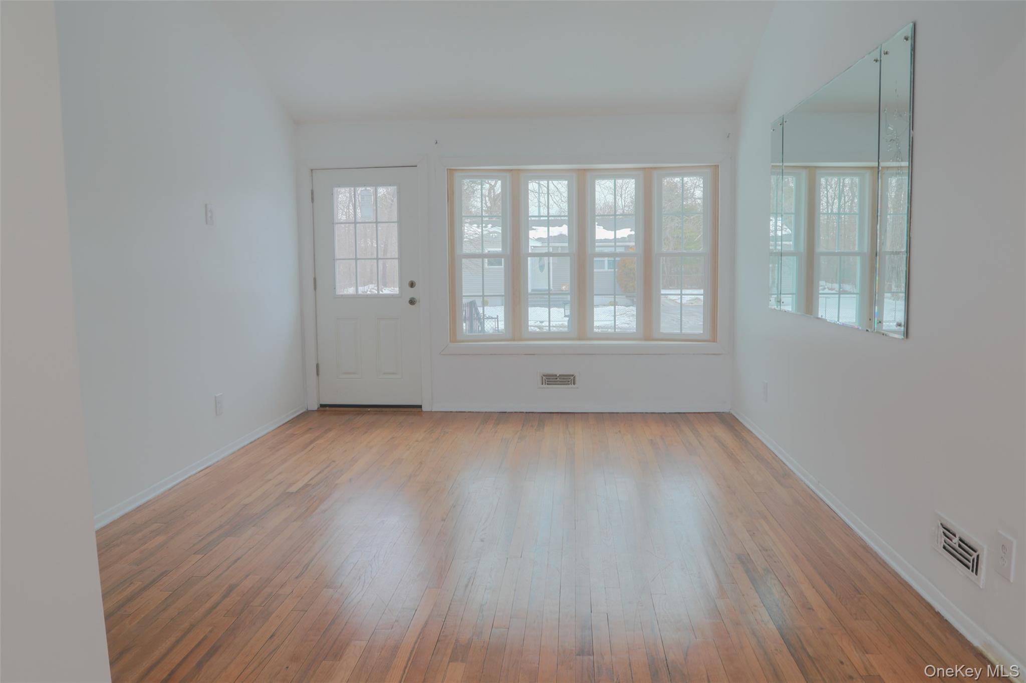 188 Forrest Place, Bay Shore, NY 11706