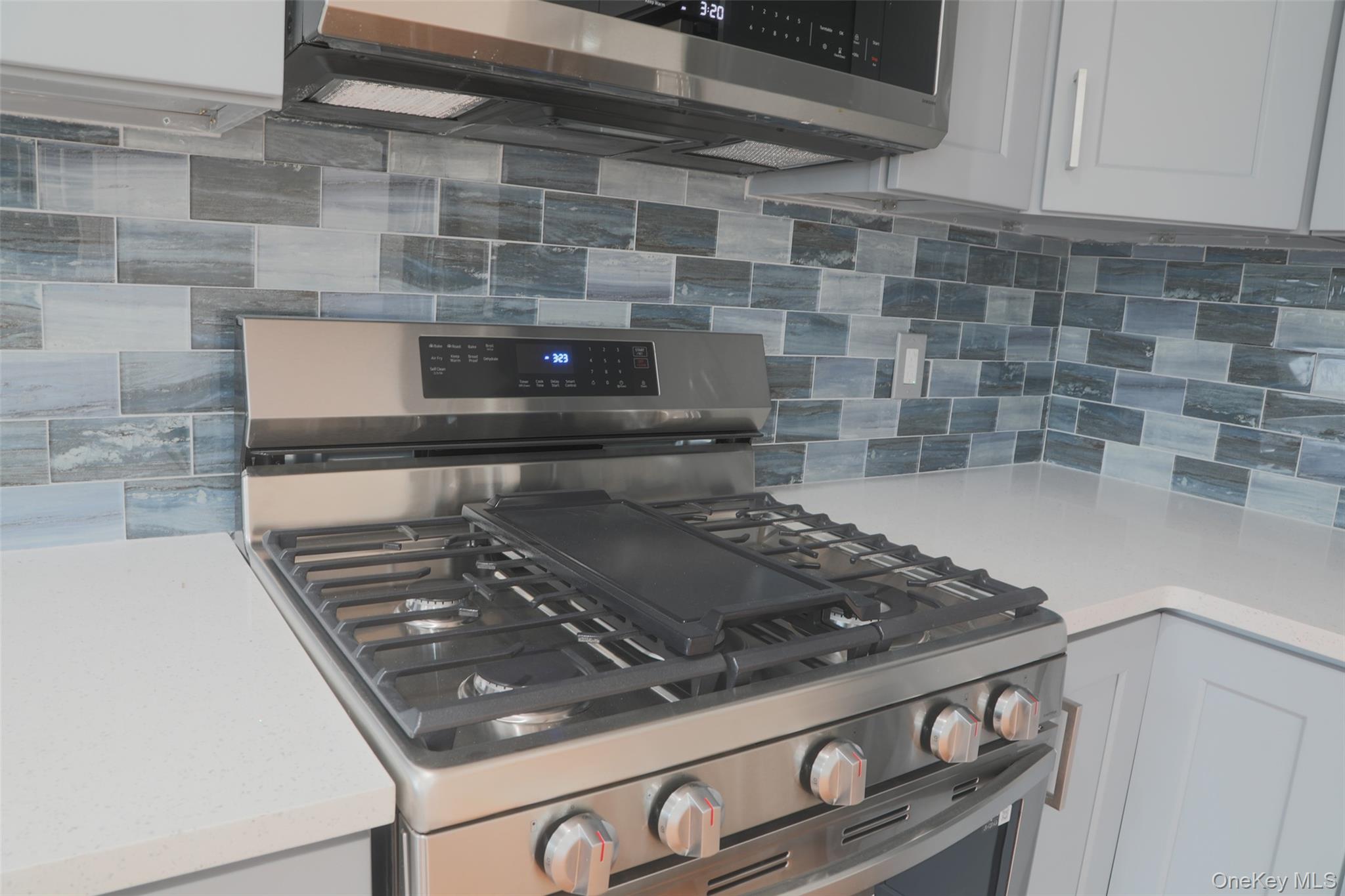 188 Forrest Place, Bay Shore, NY 11706