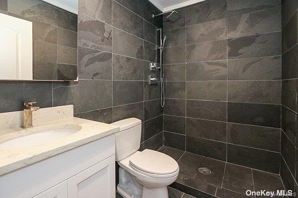 1415 Old Northern Boulevard # 5, Roslyn, NY 11576