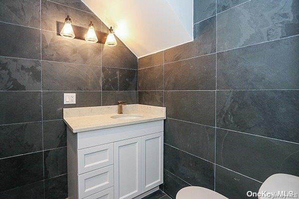 1415 Old Northern Boulevard # 5, Roslyn, NY 11576