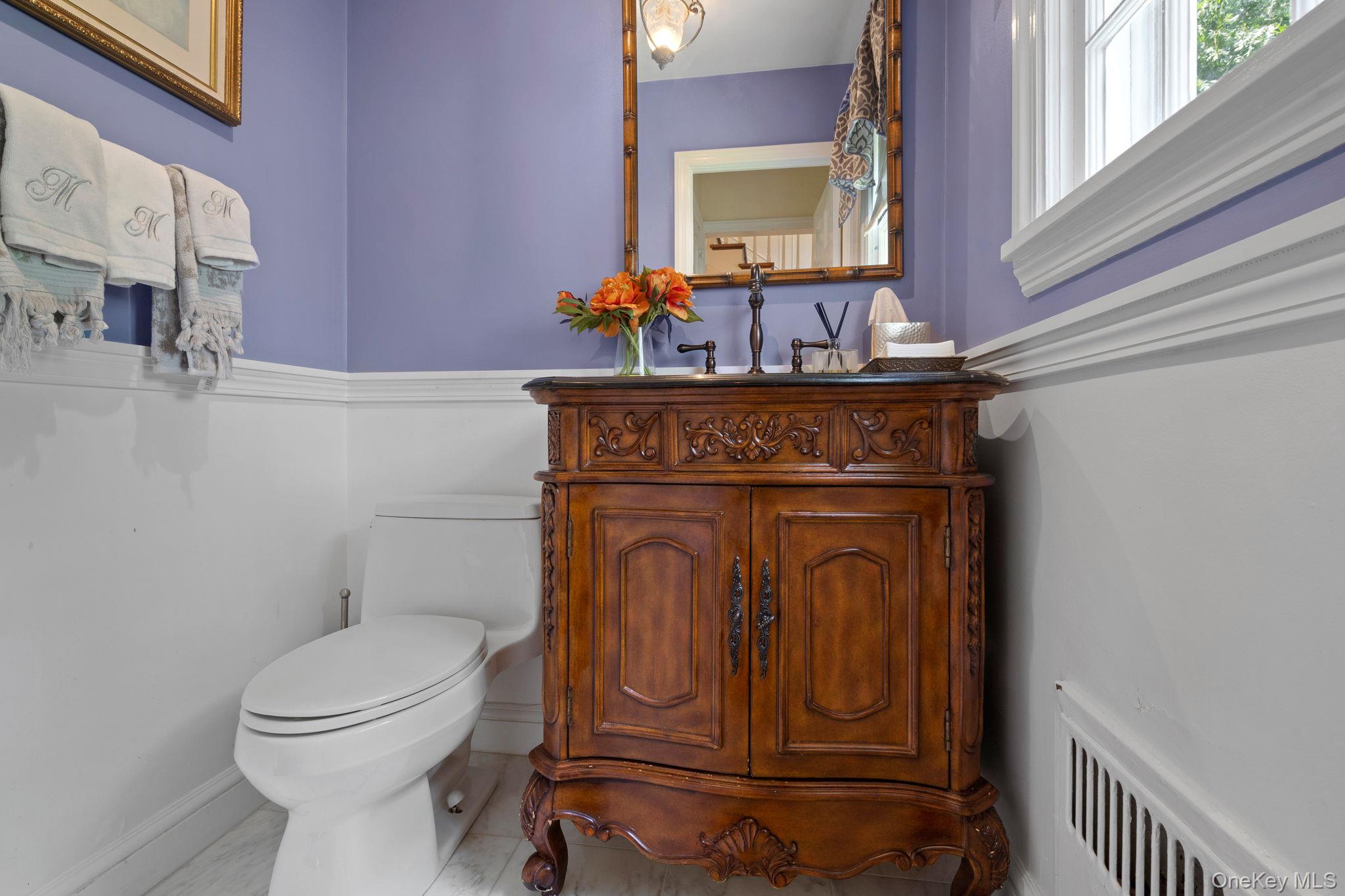 342 Woodbury Road, Cold Spring Harbor, NY 11724