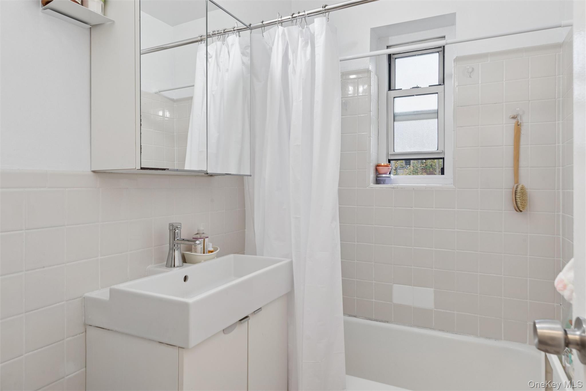75-02 Austin Street # 2C, Forest Hills, NY 11375