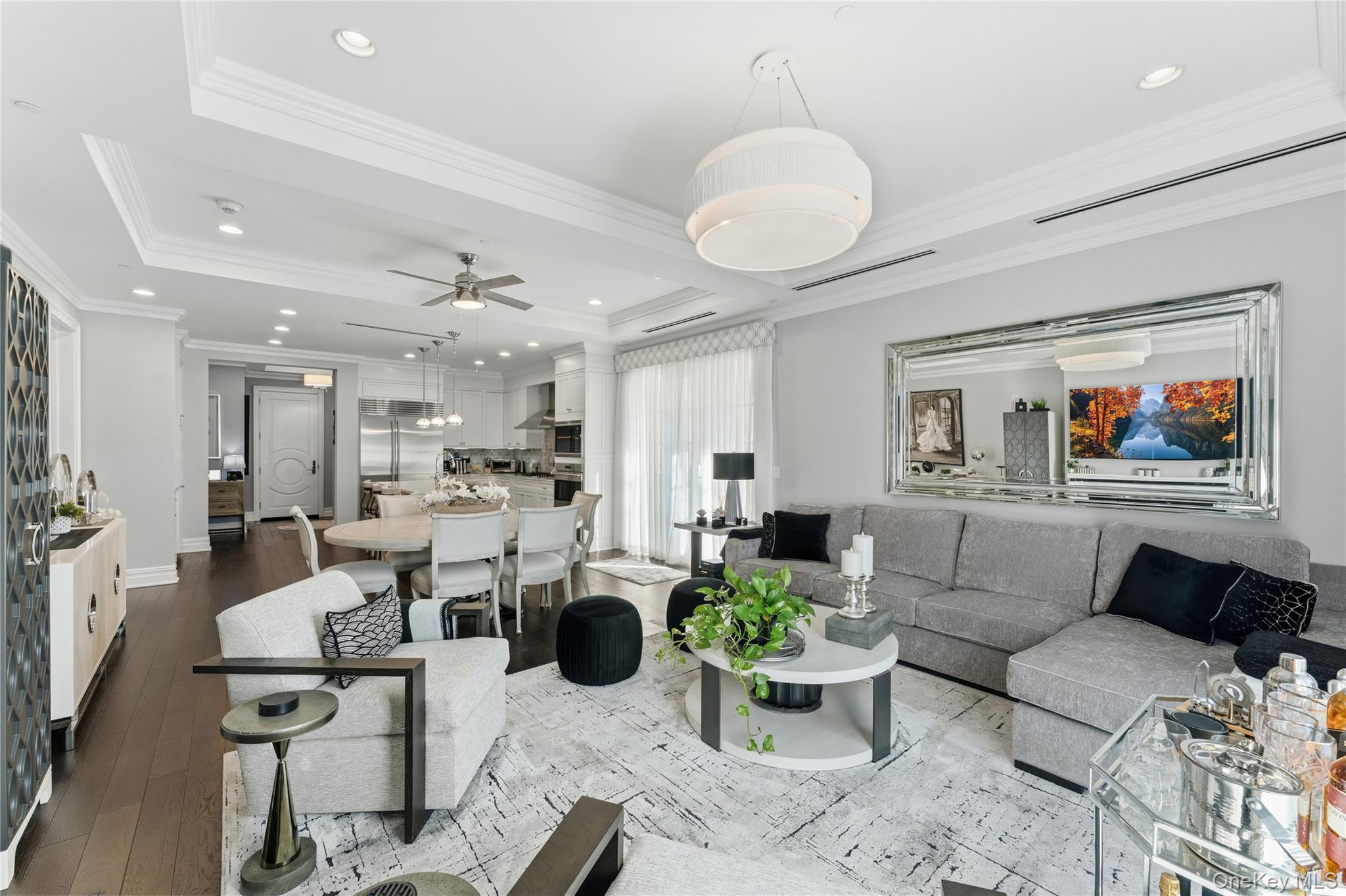 5000 Royal Court # 5103, North Hills, NY 11040