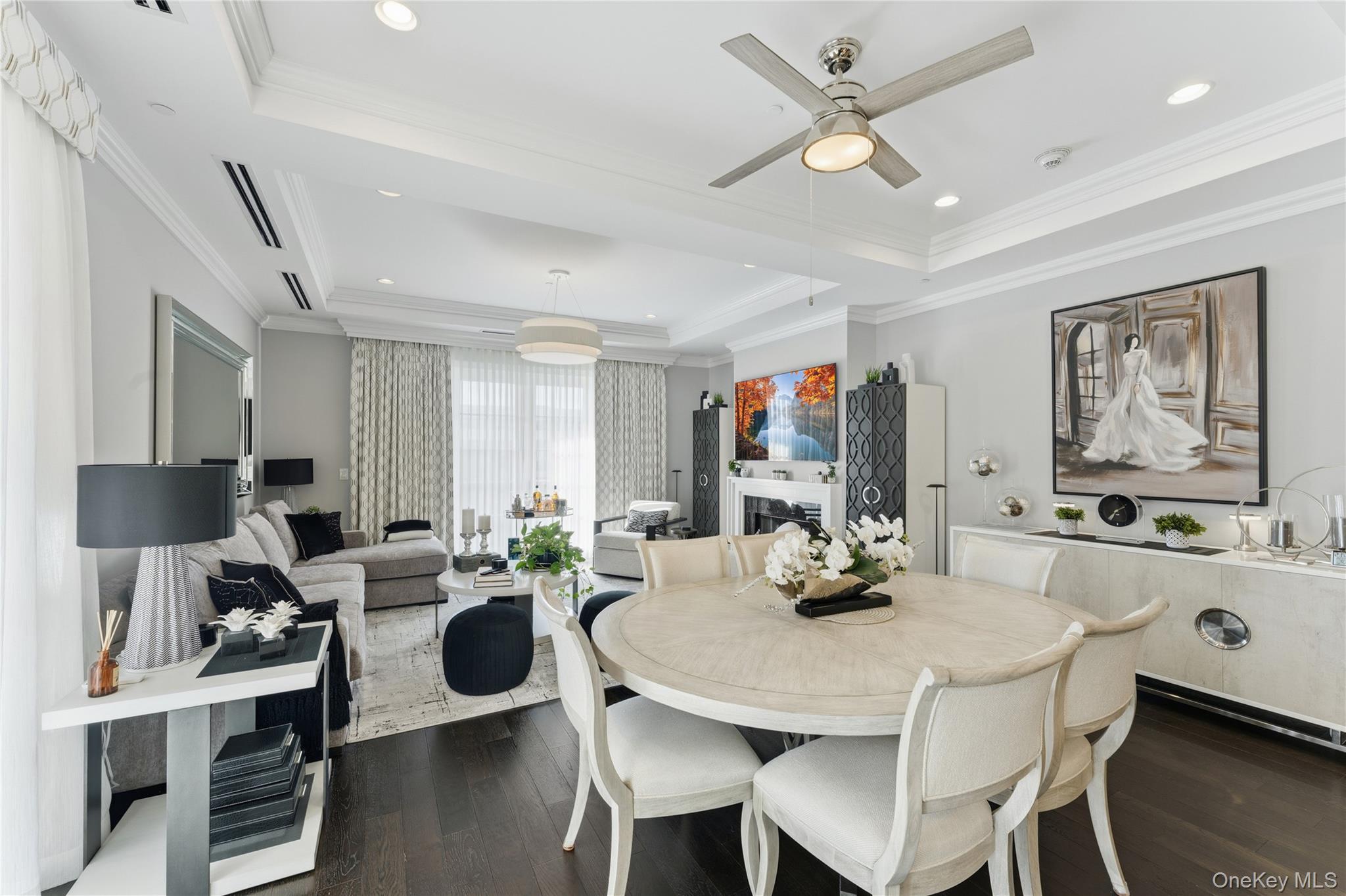 5000 Royal Court # 5103, North Hills, NY 11040