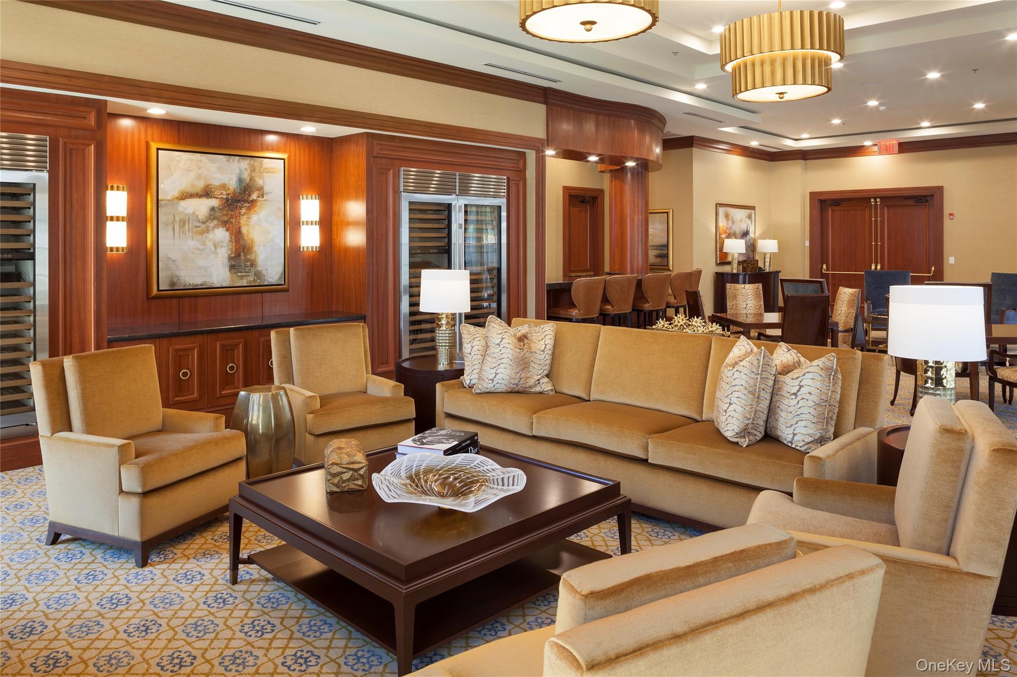 5000 Royal Court # 5103, North Hills, NY 11040