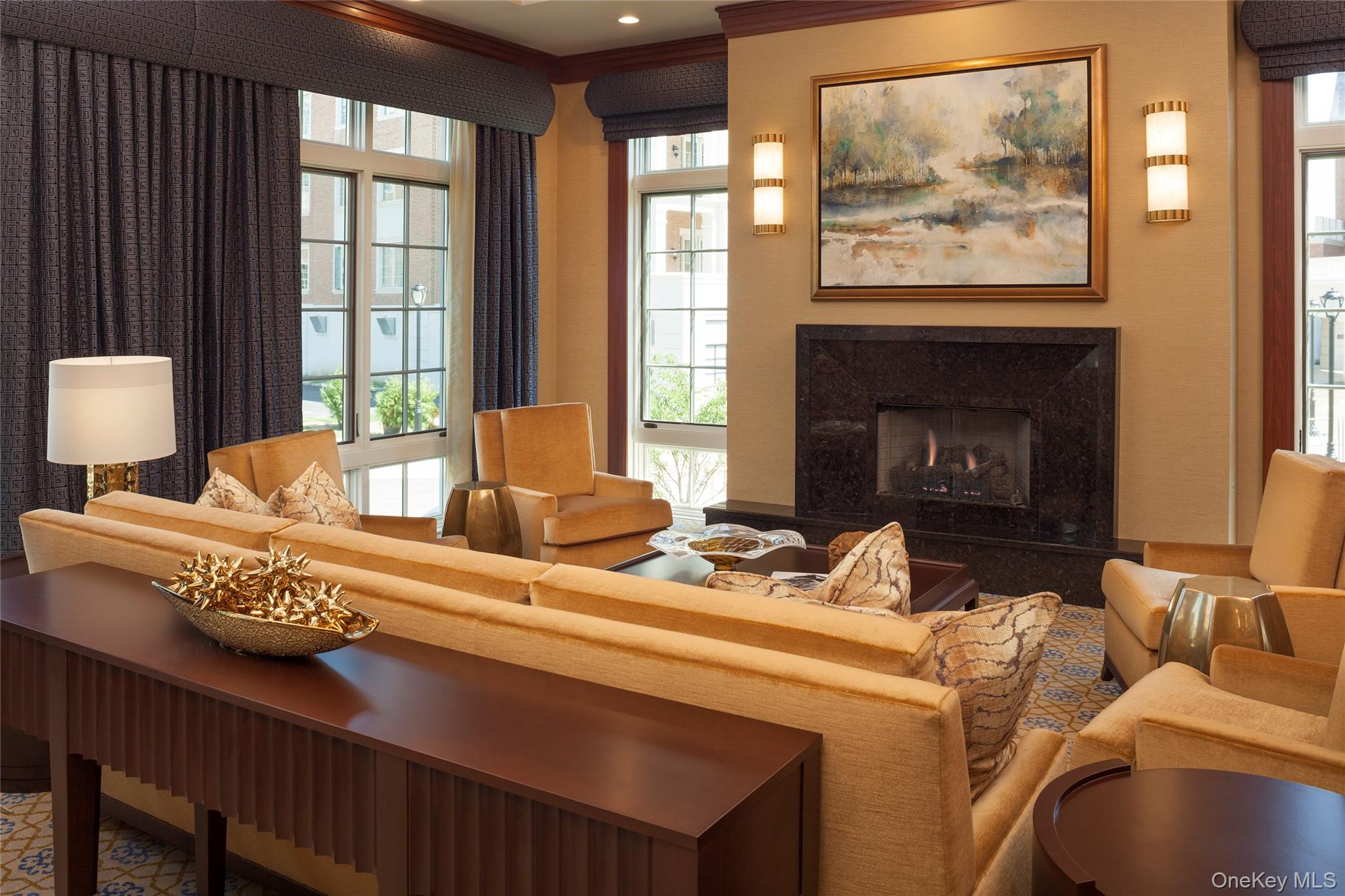 5000 Royal Court # 5103, North Hills, NY 11040