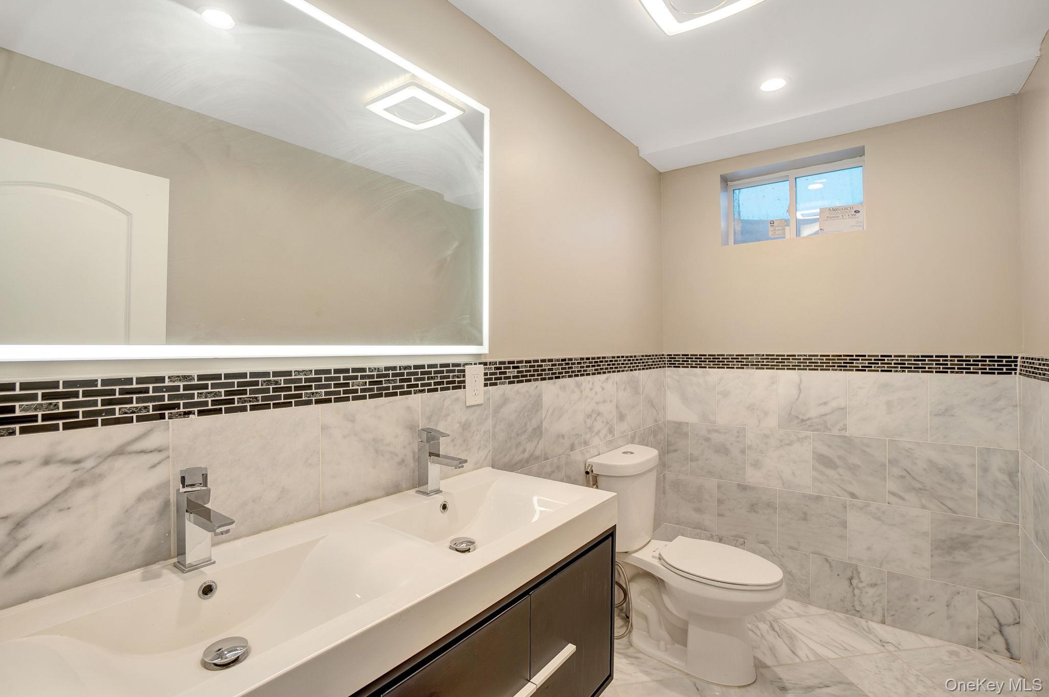 134 10 th Street, Hicksville, NY 11801