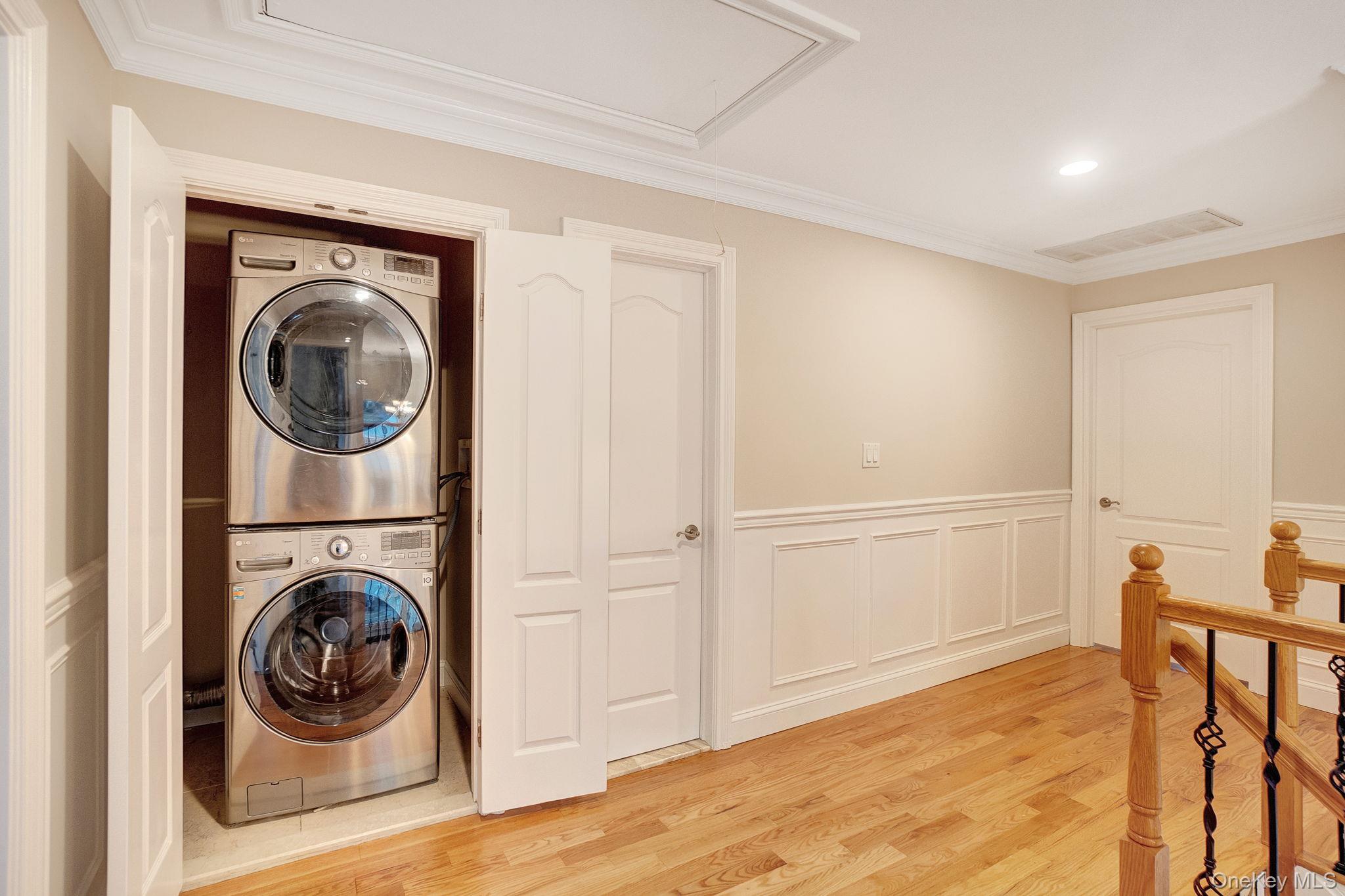 134 10 th Street, Hicksville, NY 11801