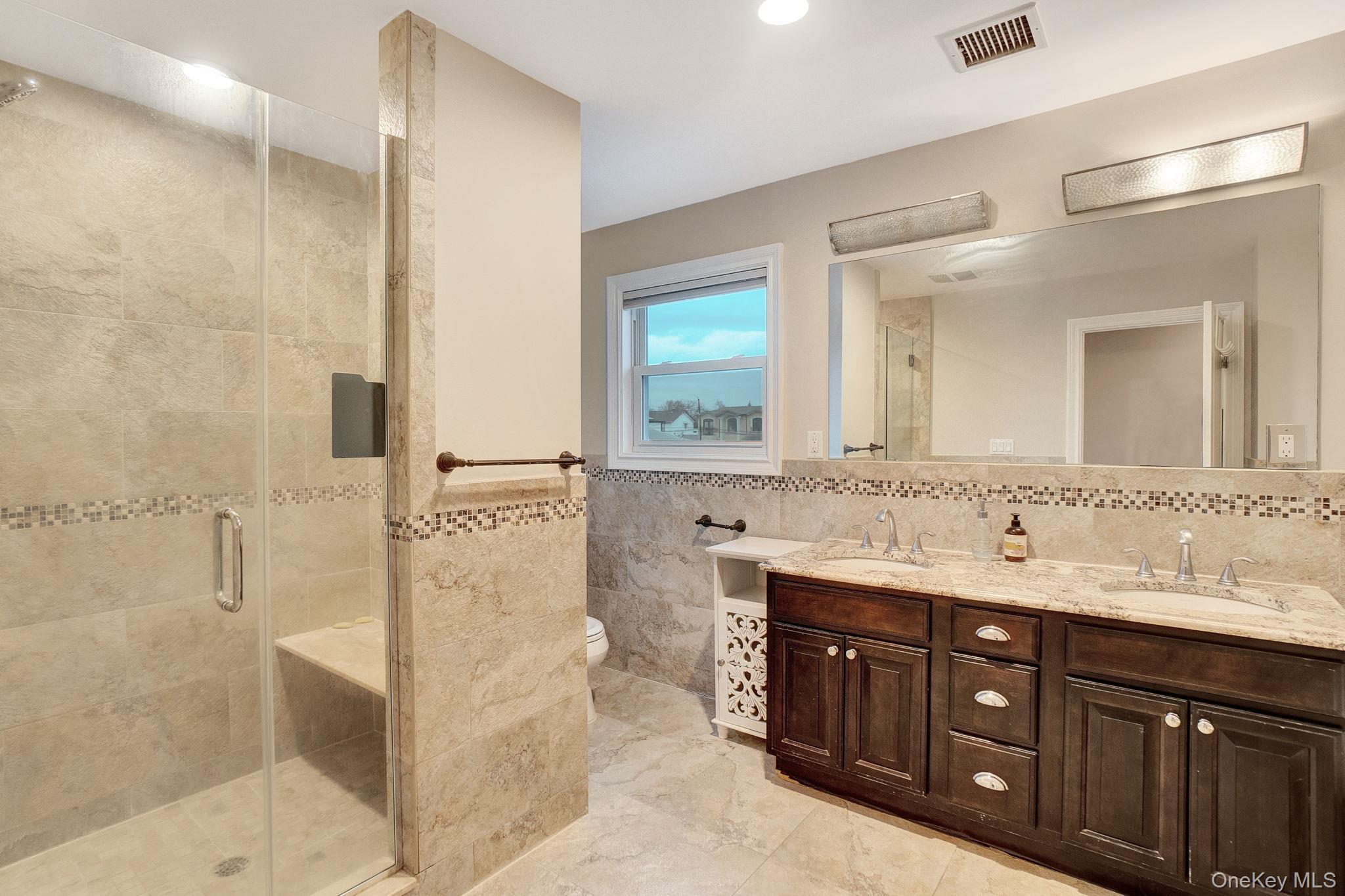 134 10 th Street, Hicksville, NY 11801