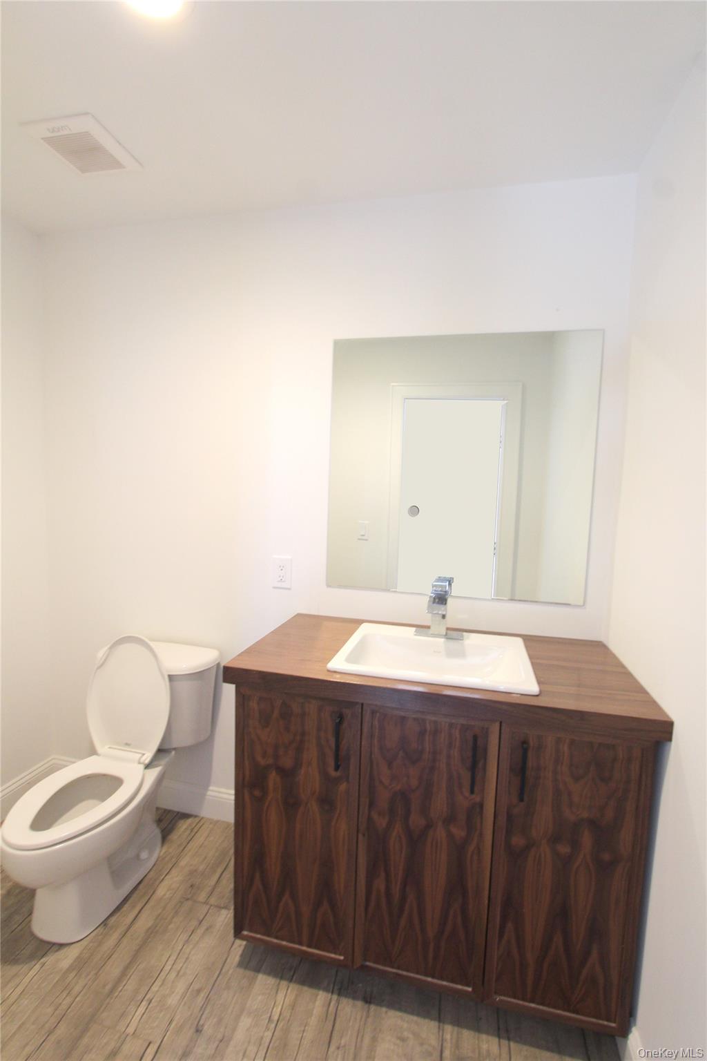 137 Montauk, Westhampton, NY 11977