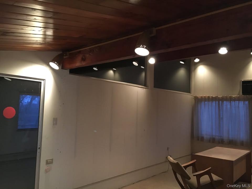 60 Woods Road, Tuxedo Park, NY 10987