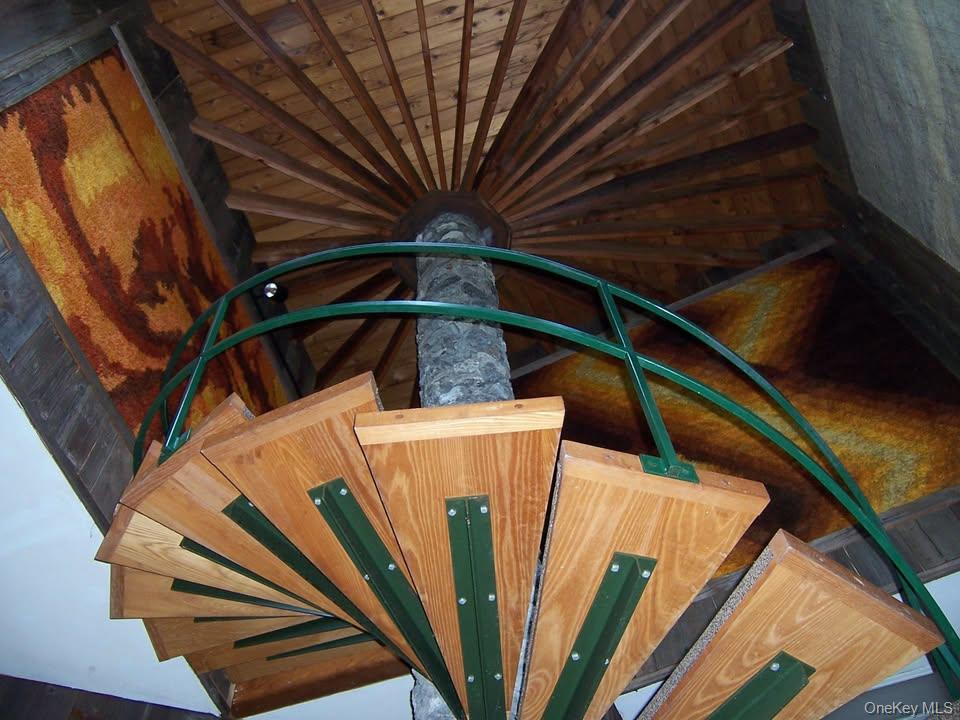 60 Woods Road, Tuxedo Park, NY 10987