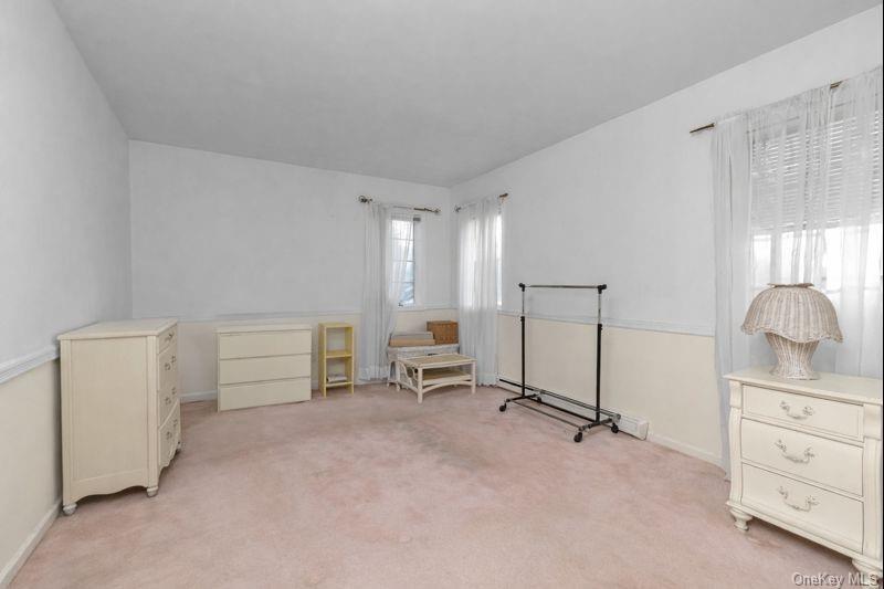 39 Fleets Cove Road, Huntington, NY 11743