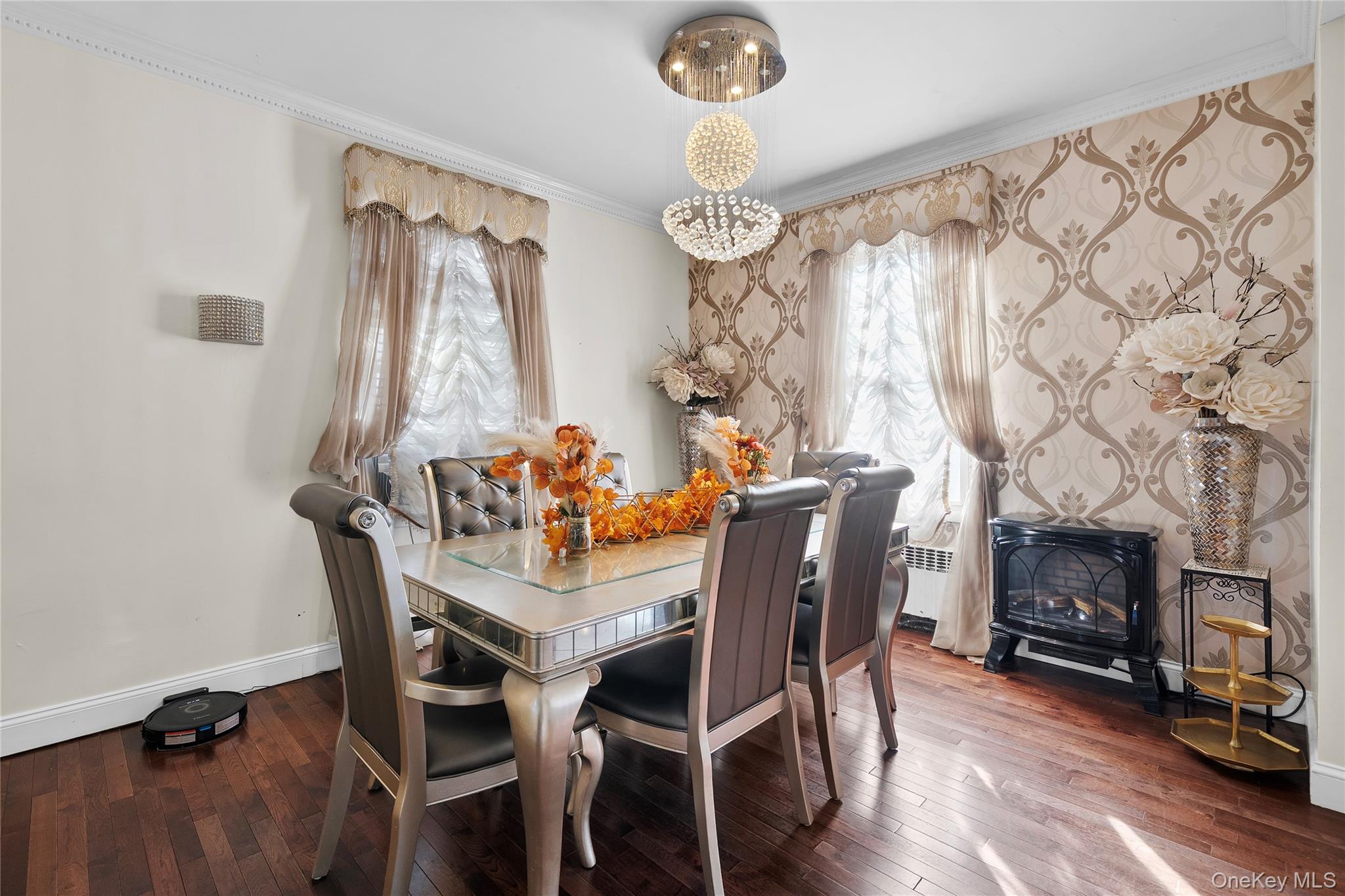 70 Park Avenue, Bay Shore, NY 11706