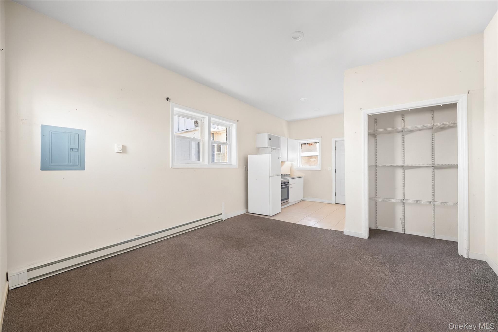 70 Park Avenue, Bay Shore, NY 11706