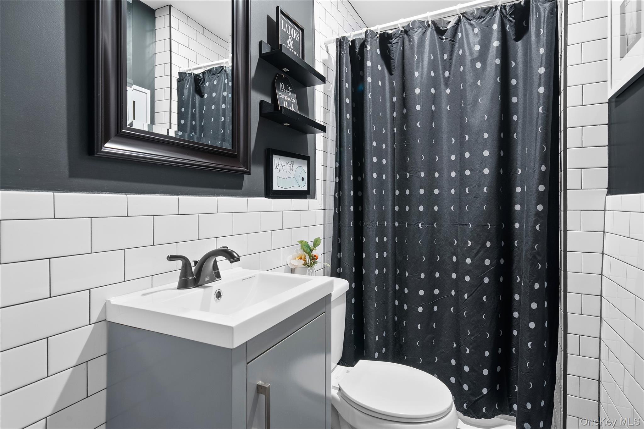 70 Park Avenue, Bay Shore, NY 11706