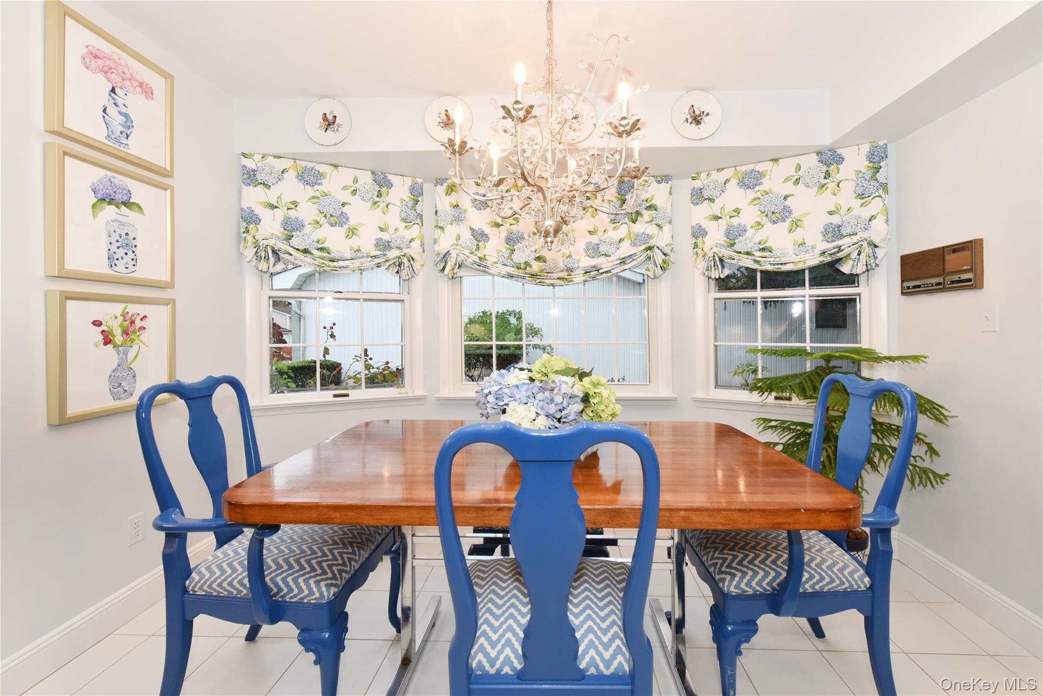 11 Joy Drive, Manhasset Hills, NY 11040