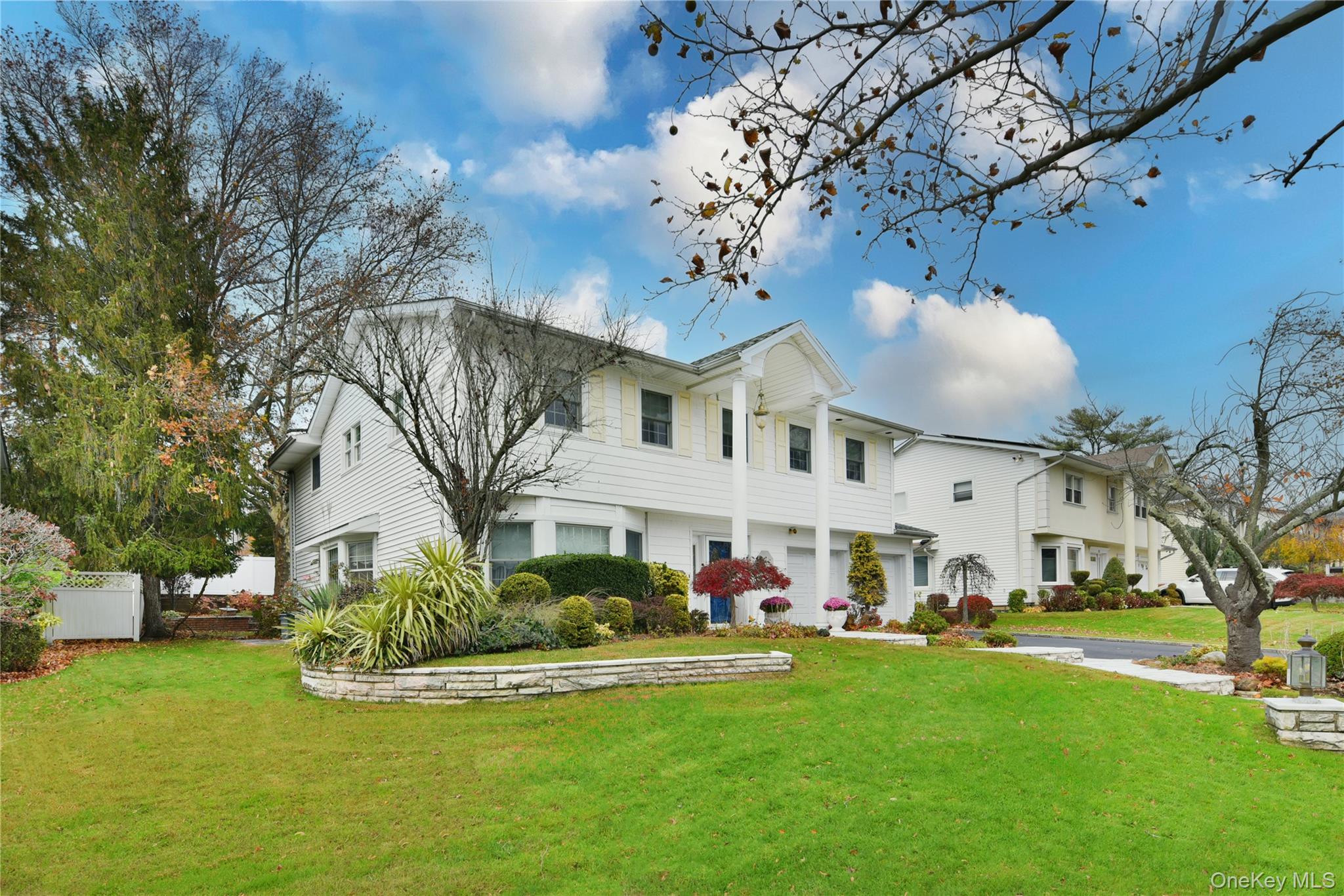 11 Joy Drive, Manhasset Hills, NY 11040