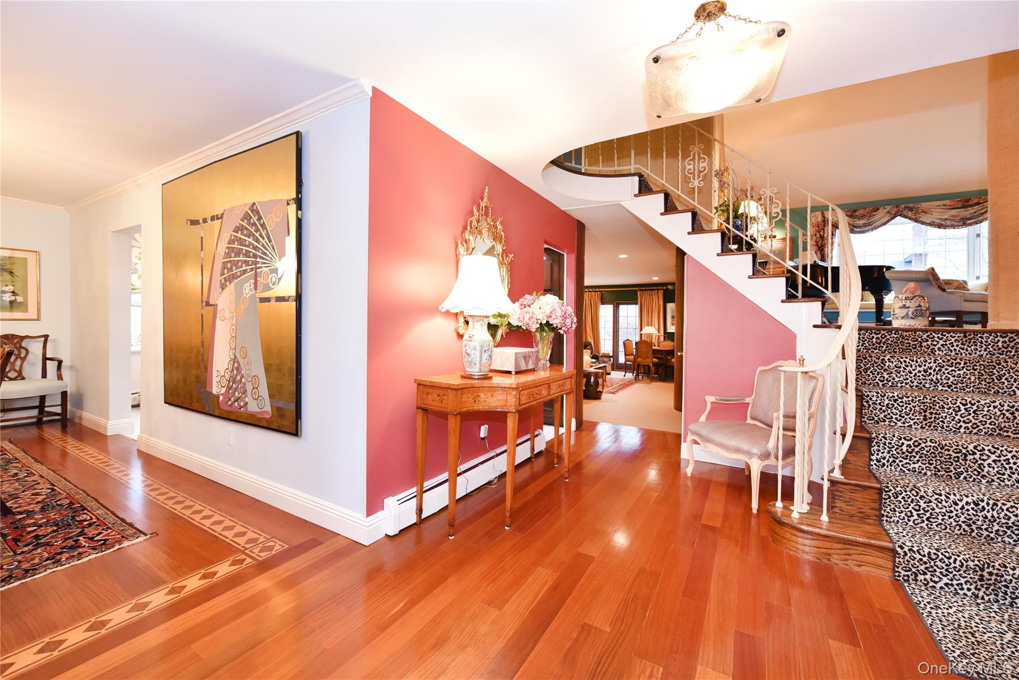 11 Joy Drive, Manhasset Hills, NY 11040