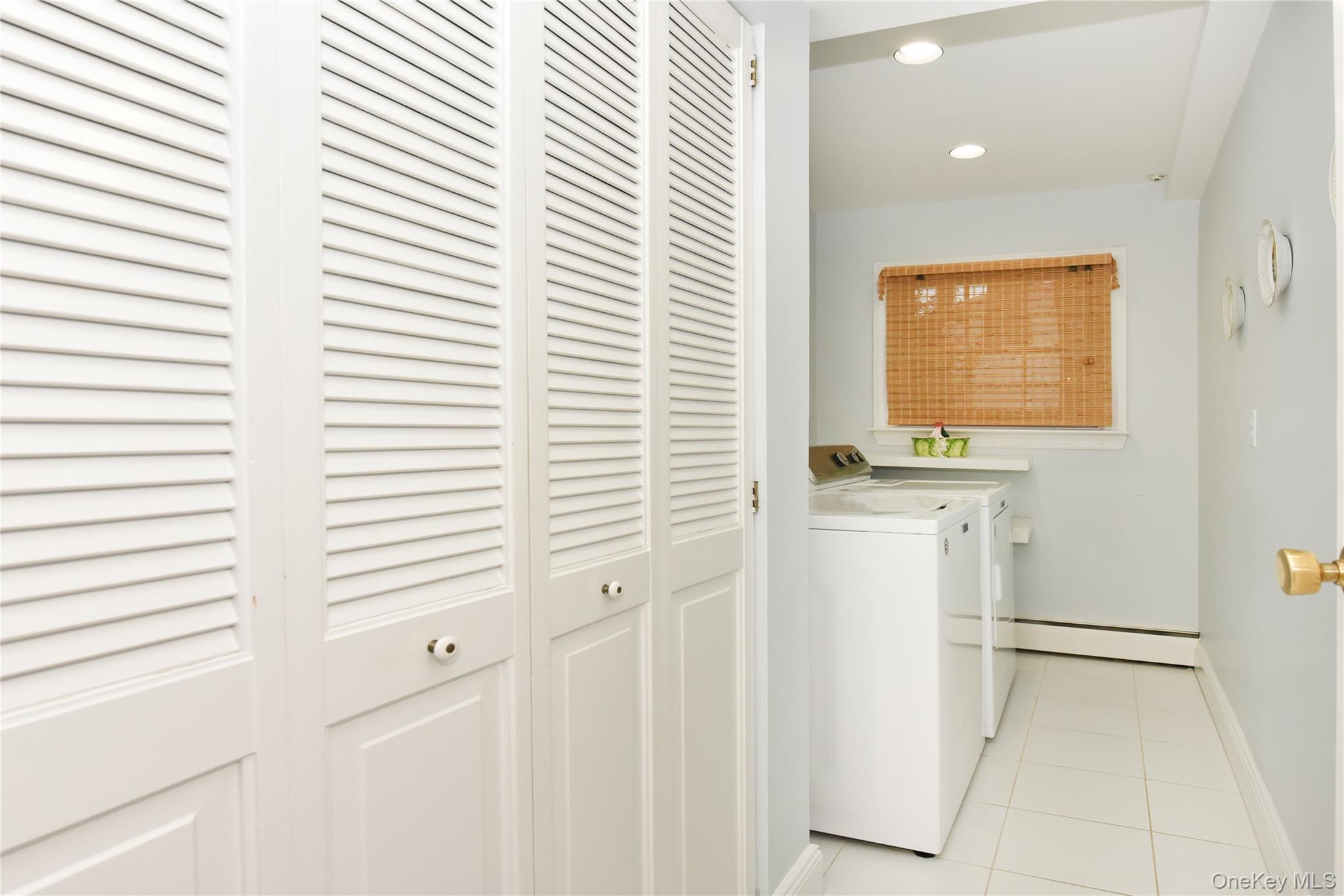 11 Joy Drive, Manhasset Hills, NY 11040