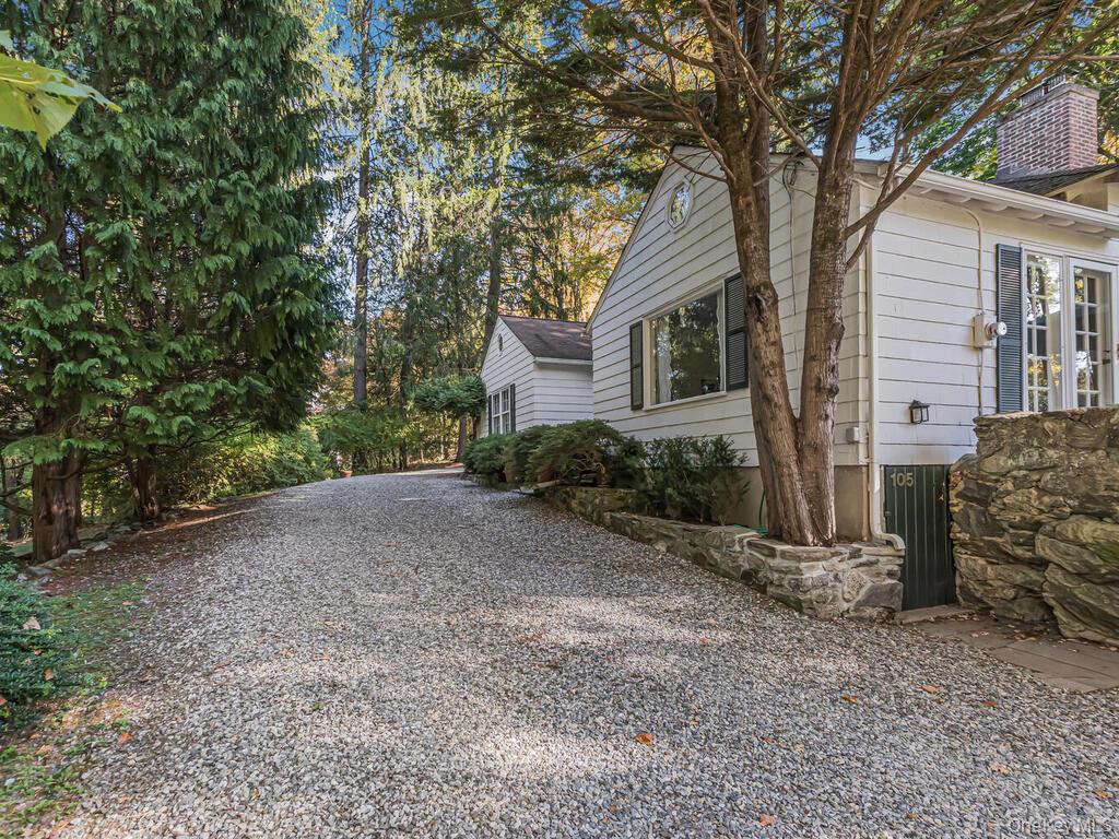 105 Douglas Road, Chappaqua, NY 10514