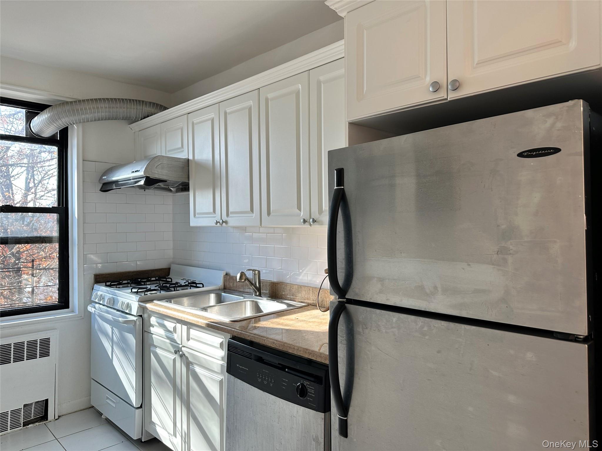 150-29 72 Garden # 3L, Kew Garden Hills, NY 11367