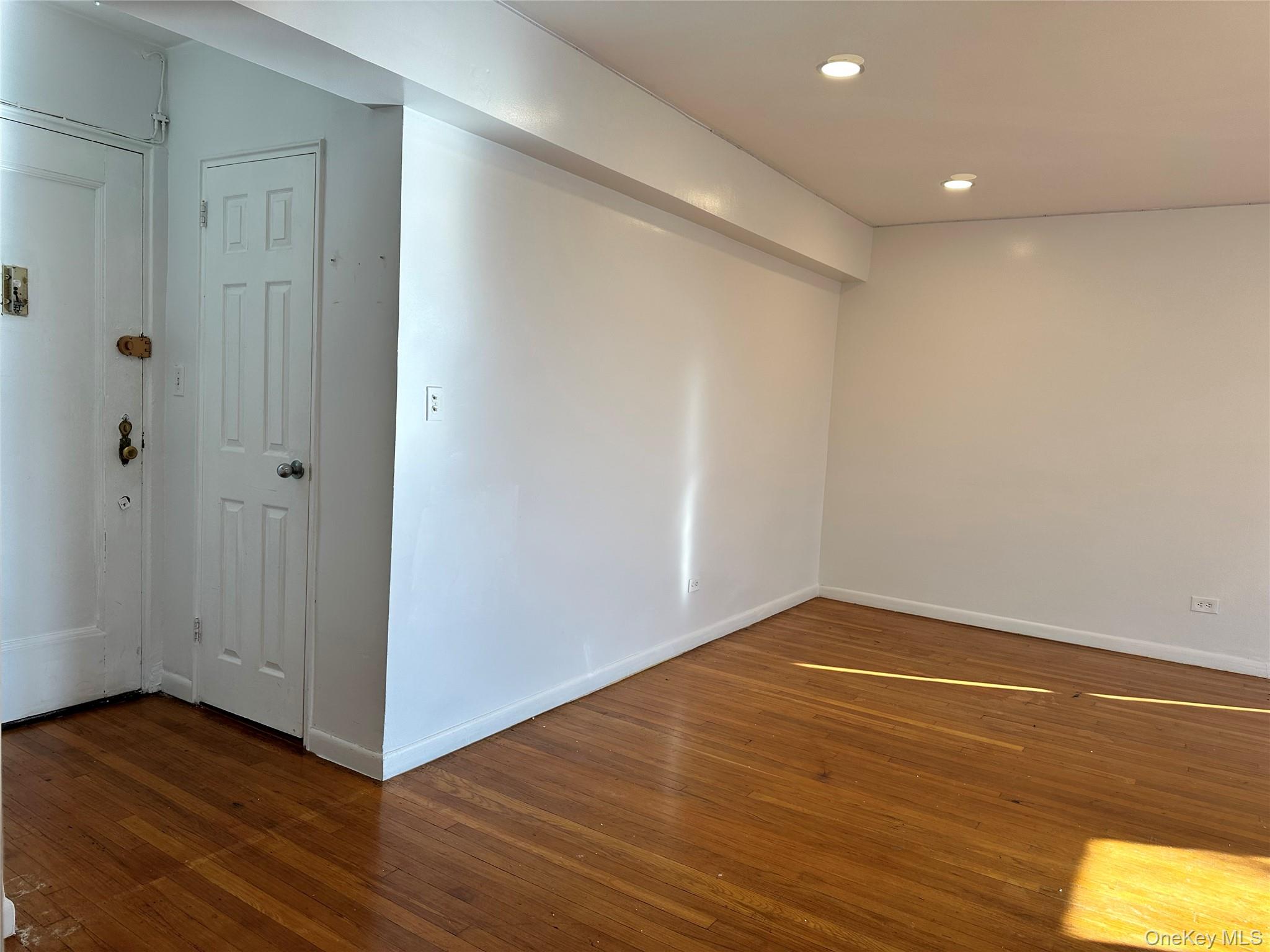 150-29 72 Garden # 3L, Kew Garden Hills, NY 11367