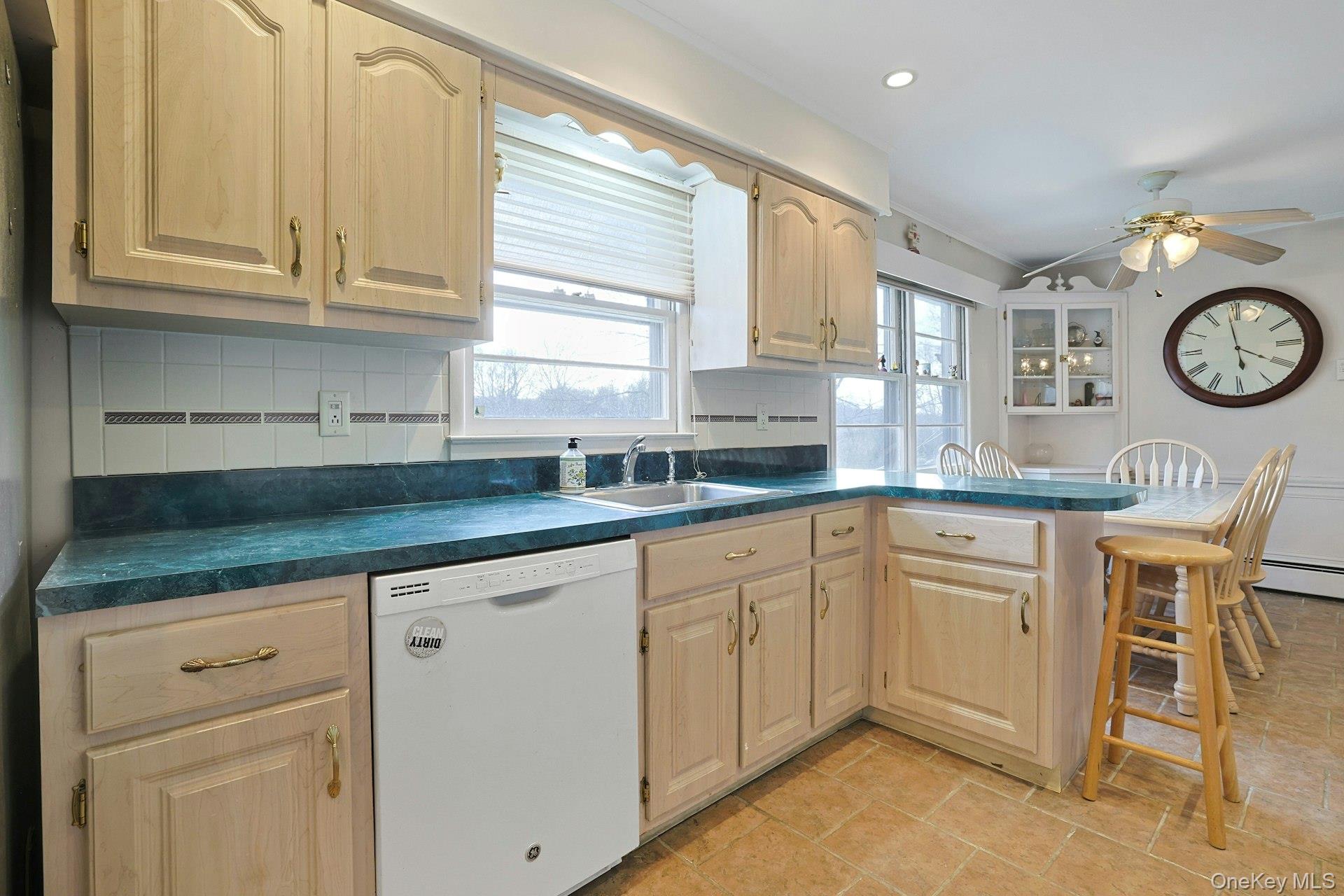 14 Aspen Way, Thornwood, NY 10594